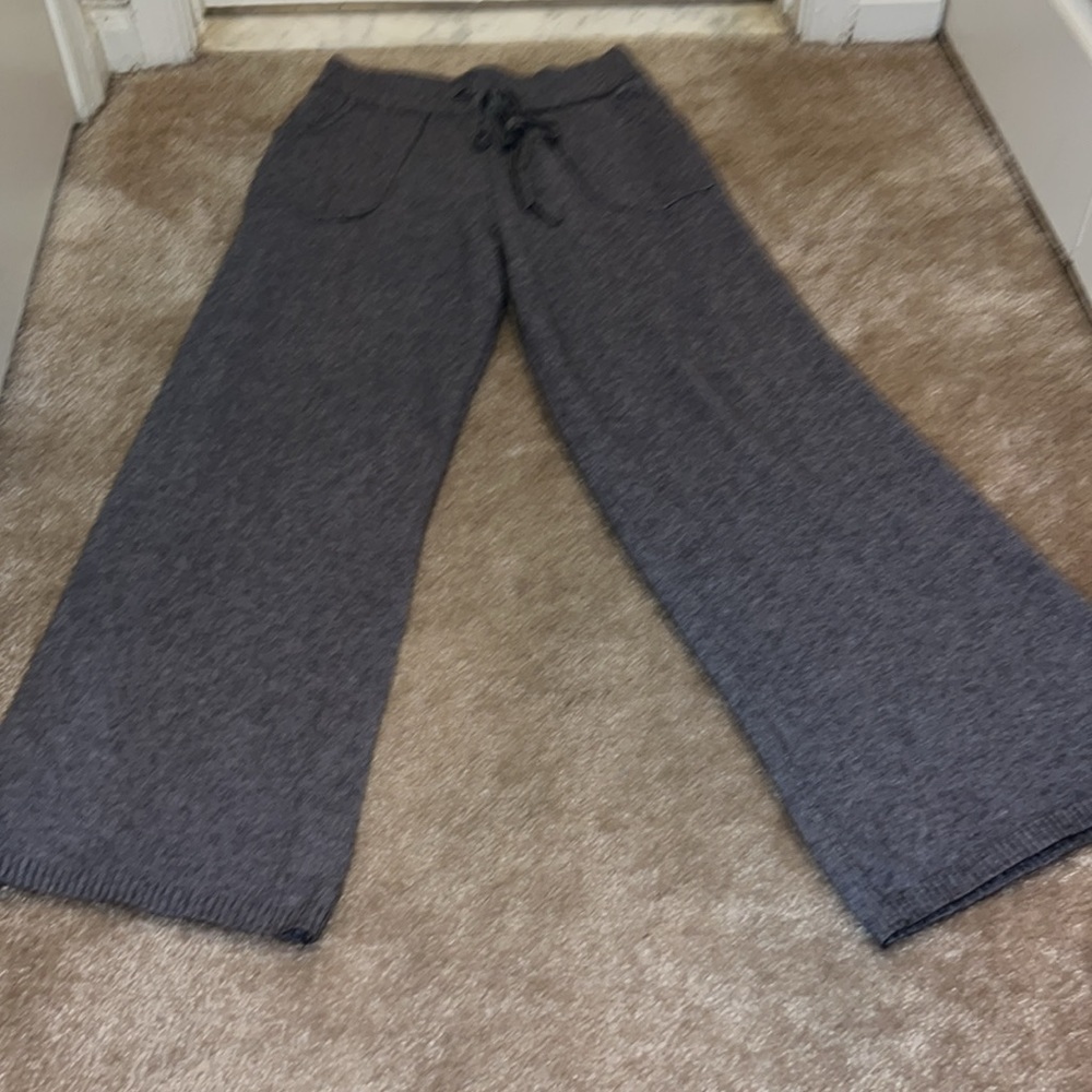 Baci Mini wide leg sweater pant. Sundance Catalog. Size Large. EUC! Gray! - Picture 8 of 16